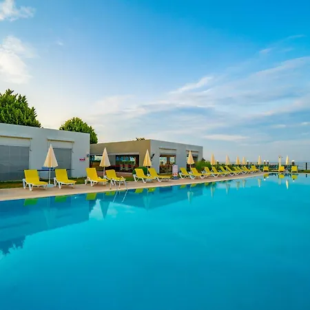 Karya Family Hotel