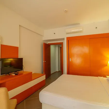 Karya Family Hotel 4*