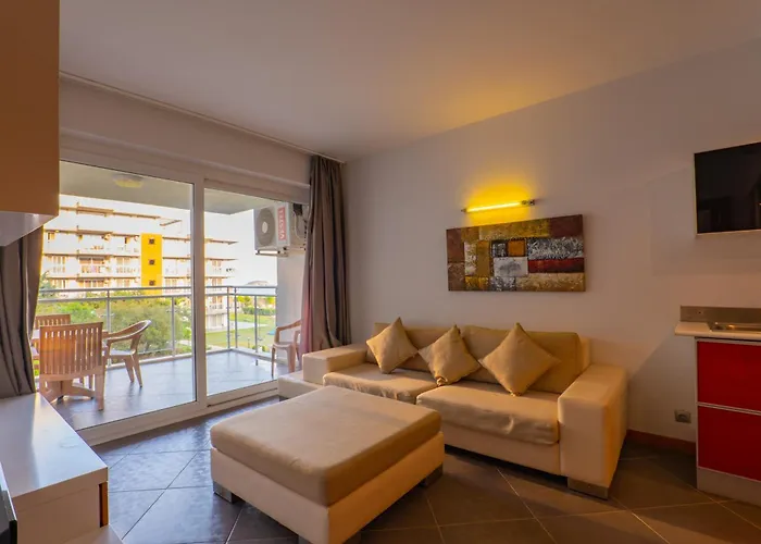 Hotel Karya Family 4*