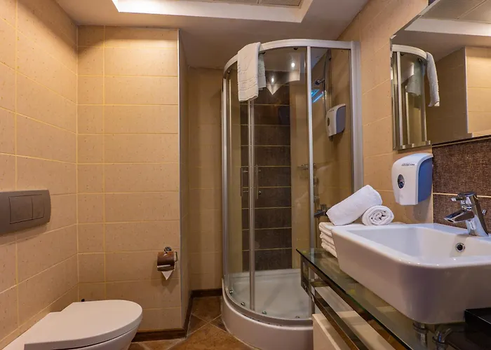 Hotel Karya Family 4*